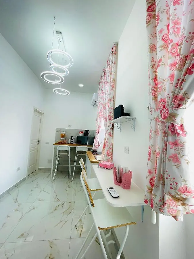 Virgy House Bed and Breakfast Napoli 0*,
